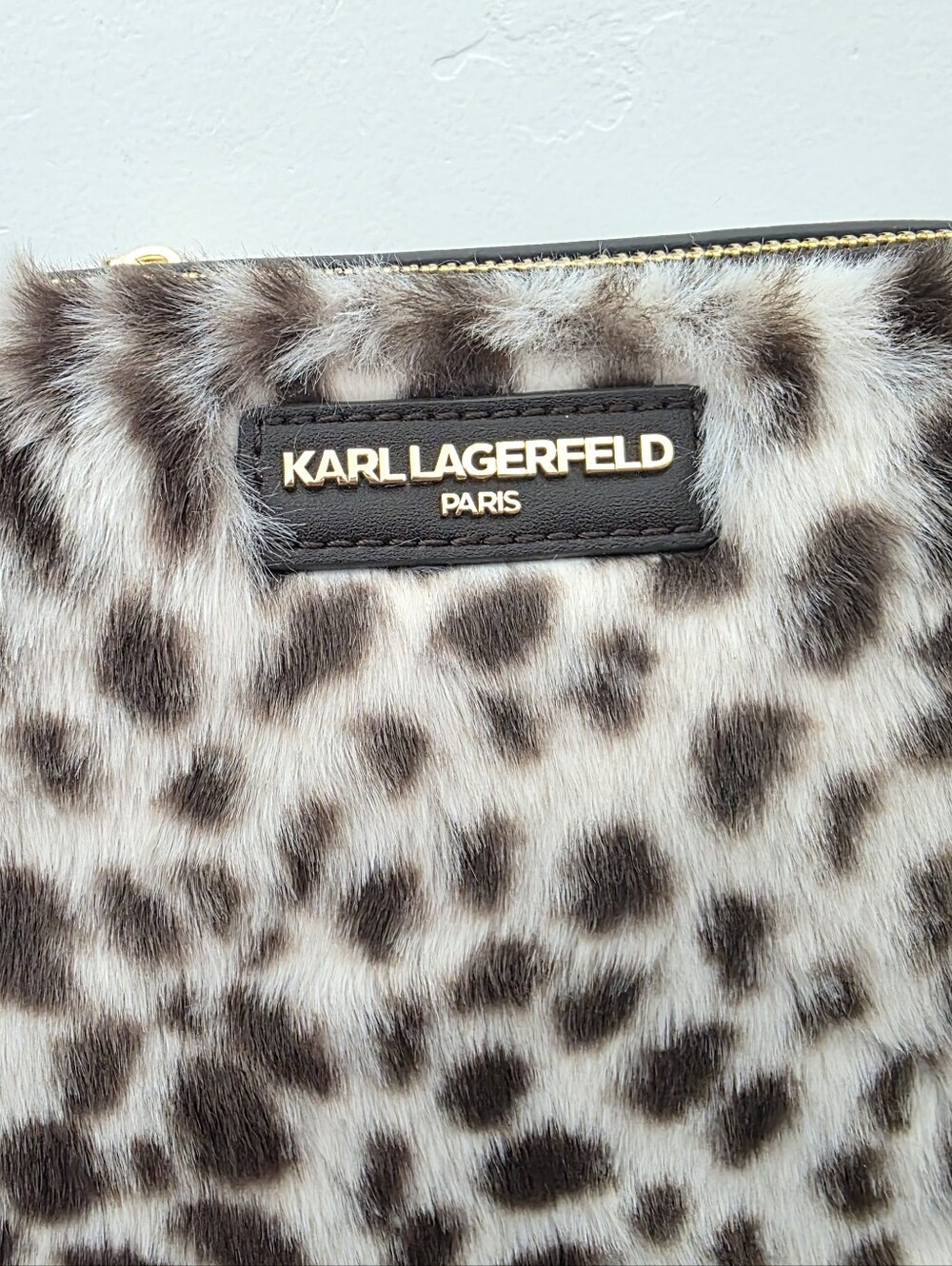Karl Lagerfeld Paris Faux Fur Leopard Print Crossbody Bag New Viral - Picture 2 of 8